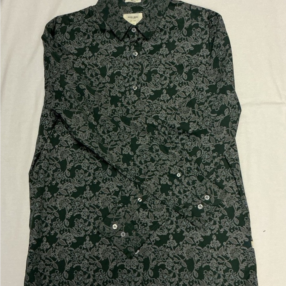 Elegant Dark Green Floral Men's Shirt. Size L